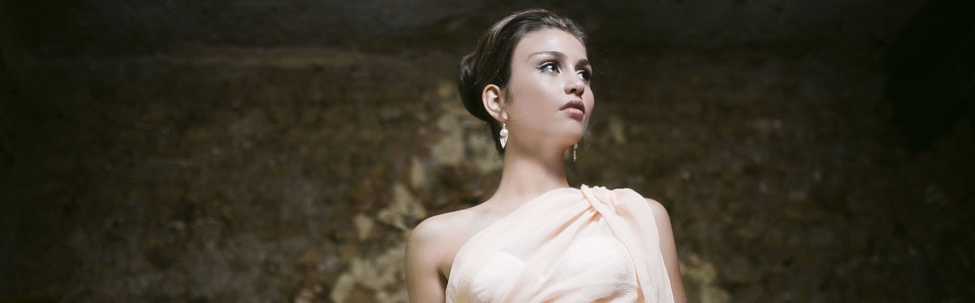 Hila Cohen Here's famous designer evening dresses in Israel